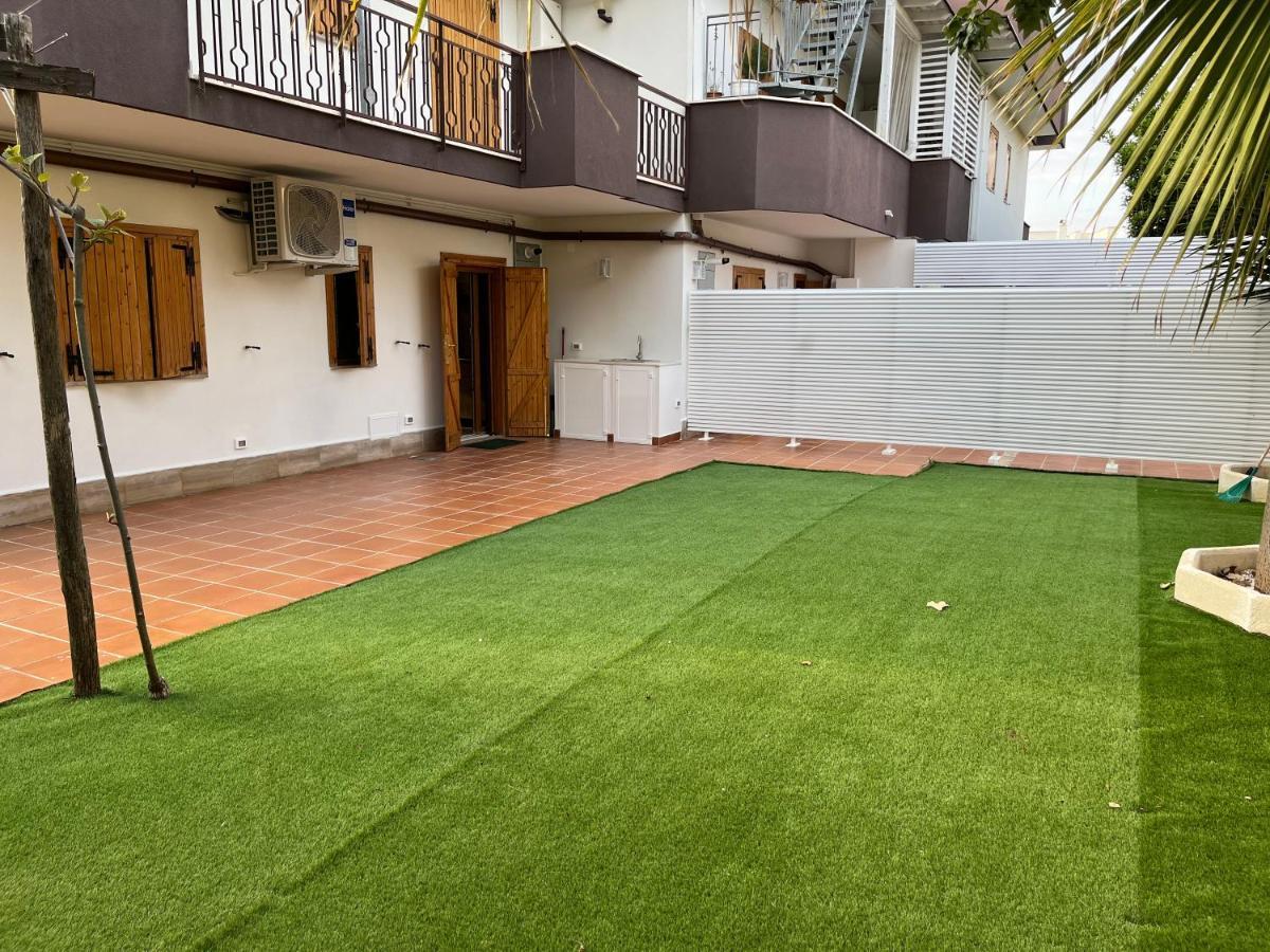 Villa Giorgia Al Mare Bisceglie Exterior photo