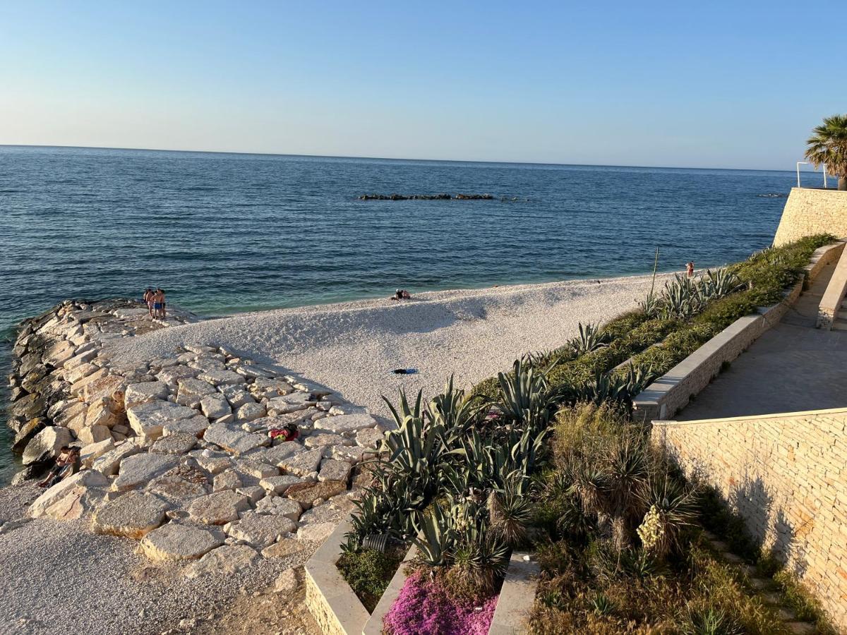 Villa Giorgia Al Mare Bisceglie Exterior photo